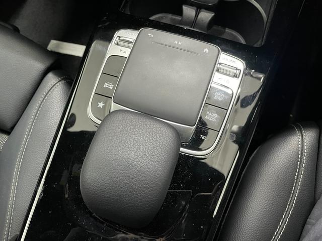 Aクラス A180 1オーナー レーダーP 純正ナビ 地デジ Bカメラ ハーフレザー パドルシフト LED DSRC Bluetooth ドラレコ 禁煙車 16AW(56枚目)