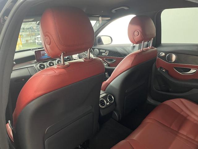 Ｃクラス Ｃ２２０ｄローレウスエディションスポーツプラスパック　レザーＥＸ　レーダーＰ　純正ナビ　地デジ　３６０カメラ　赤レザー　シートＨ・Ｃ　ＬＥＤ　ＤＳＲＣ　Ｂｌｕｅｔｏｏｔｈ　ＨＵＤ　ブルメスター　ＰＴＳ　電動リアゲート　キーレスＧＯ　禁煙車　１８ＡＷ（54枚目）