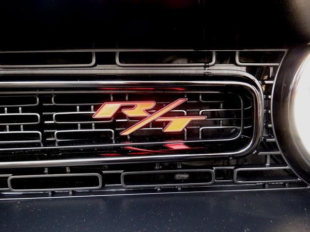 ダッジ・チャレンジャー Ｒ／Ｔ　プラス　新車並行車　Ｖ８　５．７Ｌ　ＨＥＭＩエンジン　８速ＡＴ　パフォーマンスハンドリング　パドルシフト　レザーシート　ハーマンカードンオーディオ　アップルカープレイ　Ｂｌｕｅｔｏｏｔｈ　バックカメラ（55枚目）