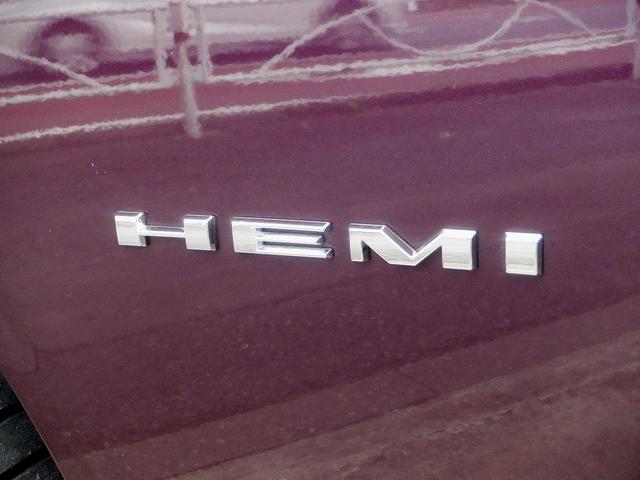 ダッジ・チャレンジャー Ｒ／Ｔ　プラス　新車並行車　Ｖ８　５．７Ｌ　ＨＥＭＩエンジン　８速ＡＴ　パフォーマンスハンドリング　パドルシフト　レザーシート　ハーマンカードンオーディオ　アップルカープレイ　Ｂｌｕｅｔｏｏｔｈ　バックカメラ（56枚目）