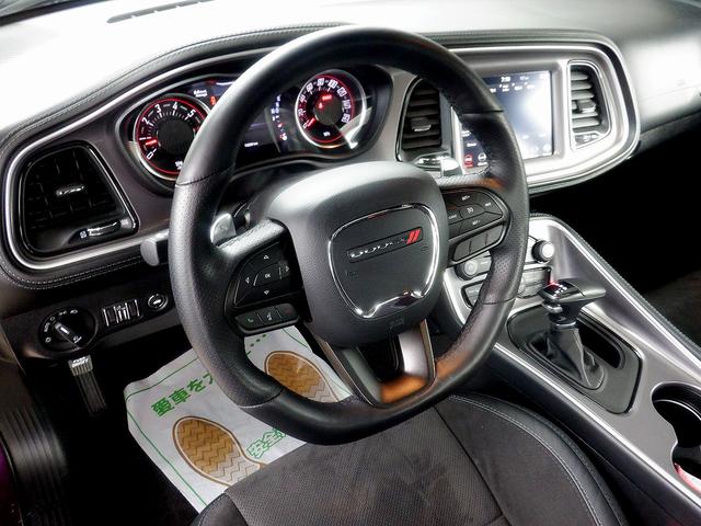 ダッジ・チャレンジャー Ｒ／Ｔ　プラス　新車並行車　Ｖ８　５．７Ｌ　ＨＥＭＩエンジン　８速ＡＴ　パフォーマンスハンドリング　パドルシフト　レザーシート　ハーマンカードンオーディオ　アップルカープレイ　Ｂｌｕｅｔｏｏｔｈ　バックカメラ（65枚目）