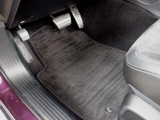 ダッジ・チャレンジャー Ｒ／Ｔ　プラス　新車並行車　Ｖ８　５．７Ｌ　ＨＥＭＩエンジン　８速ＡＴ　パフォーマンスハンドリング　パドルシフト　レザーシート　ハーマンカードンオーディオ　アップルカープレイ　Ｂｌｕｅｔｏｏｔｈ　バックカメラ（74枚目）