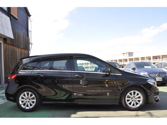 Bクラス B180 レーダーセーフティーパッケージ・ブラインドスポット・キーレスゴー・前席シートヒーター・純正ナビ・バックカメラ・1オーナー・禁煙車・ディーラー記録簿(4枚目)