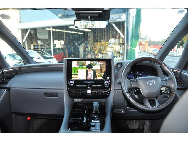 ヴェルファイアハイブリッド Ｚ　プレミア　Ｅ－ＦＯＵＲ・モデリスタエアロ・ムーンルーフ・ユニバーサルステップ・１３．２後席ディスプレイ・デジタルインナーミラー・サイドエンブレムイルミネーション・１オーナー・禁煙車・保証書（14枚目）