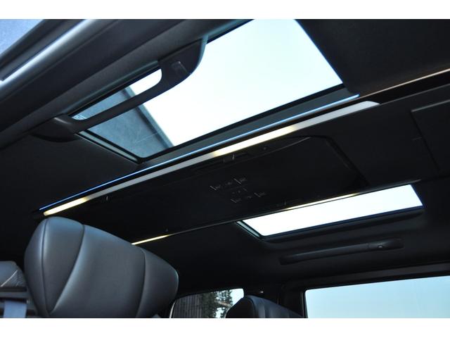 ヴェルファイアハイブリッド Ｚ　プレミア　Ｅ－ＦＯＵＲ・モデリスタエアロ・ムーンルーフ・ユニバーサルステップ・１３．２後席ディスプレイ・デジタルインナーミラー・サイドエンブレムイルミネーション・１オーナー・禁煙車・保証書（18枚目）