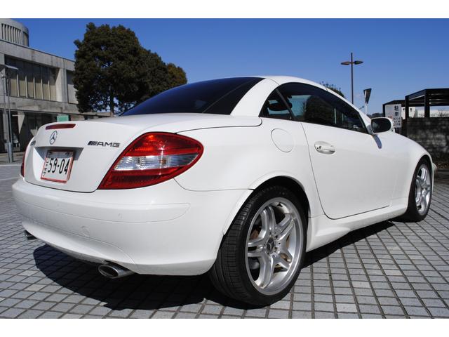 ＳＬＫ ＳＬＫ３５０　ＡＭＧスポーツパッケージ　ＡＭＧ１８インチアルミホイール　ドライブレコーダー　電動バリオルーフ　ハーマンカードンオーディオシステム　メモリー付き本革シート　シートヒーター　キーレスキー　パドルシフト（20枚目）