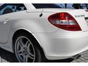 ＳＬＫ３５０　ＡＭＧスポーツパッケージ　ＡＭＧ１８インチアルミホイール　ドライブレコーダー　電動バリオルーフ　ハーマンカードンオーディオシステム　メモリー付き本革シート　シートヒーター　キーレスキー　パドルシフト(12枚目)