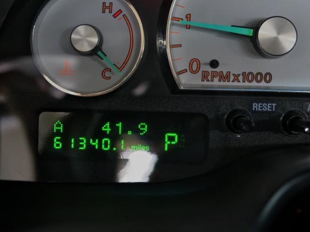 サンダーバード プレミアム　並行輸入　左ハンドル　車検令和８年５月迄　オープン　排気量　３９５０ｃｃ　乗車定員　２名　ミッション　フロア５ＡＴ　外色（セラミックホワイト）　内色（ブラックレザー）　パワーステアリング　ＥＴＣ（60枚目）