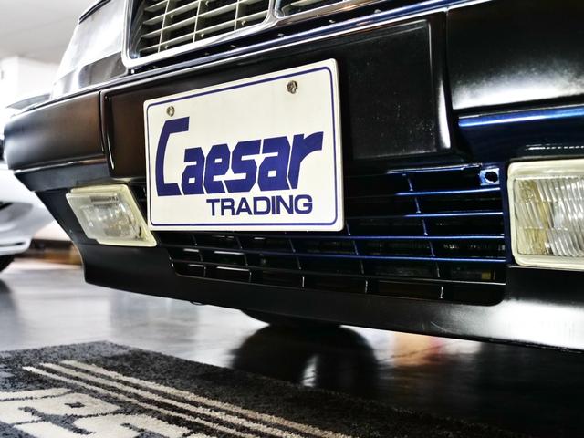 テーマ ８．３２　正規ディーラー車　左ハンドル　フロア５速マニュアル　タンレザー内色（3枚目）