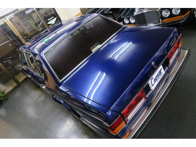 シルバースピリットIII ベースグレード　並行輸入車　右ハンドル　コラム４速ＡＴ　外色ピーコックブルー　内色パーチメントレザー／ロイヤルブルーパイピング（20枚目）