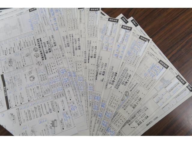 シルバースピリットIII ベースグレード　並行輸入車　右ハンドル　コラム４速ＡＴ　外色ピーコックブルー　内色パーチメントレザー／ロイヤルブルーパイピング（62枚目）