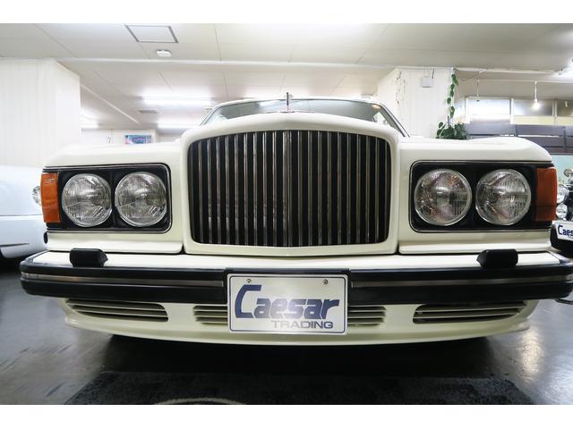 ベントレーその他 ターボR 正規ディーラー車 右ハンドル コラム3速AT 外色ホワイト 内色マッシュルームレザー(3枚目)