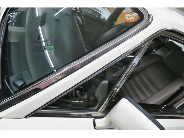 ベントレーその他 ターボR 正規ディーラー車 右ハンドル コラム3速AT 外色ホワイト 内色マッシュルームレザー(11枚目)