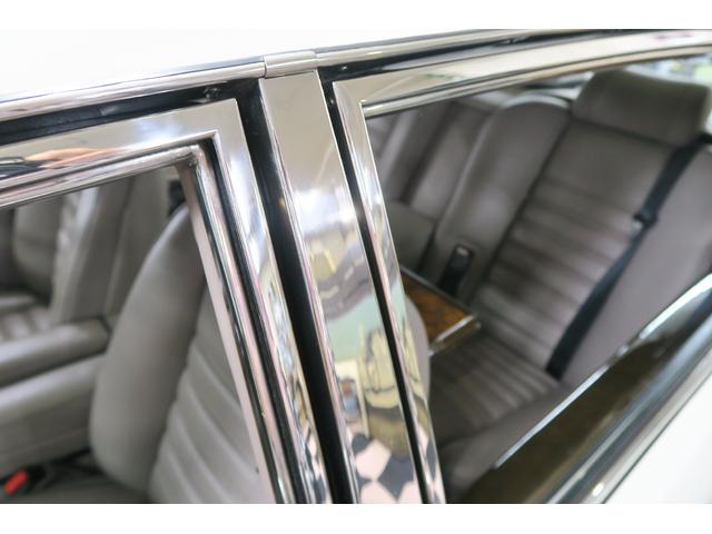 ベントレーその他 ターボR 正規ディーラー車 右ハンドル コラム3速AT 外色ホワイト 内色マッシュルームレザー(13枚目)