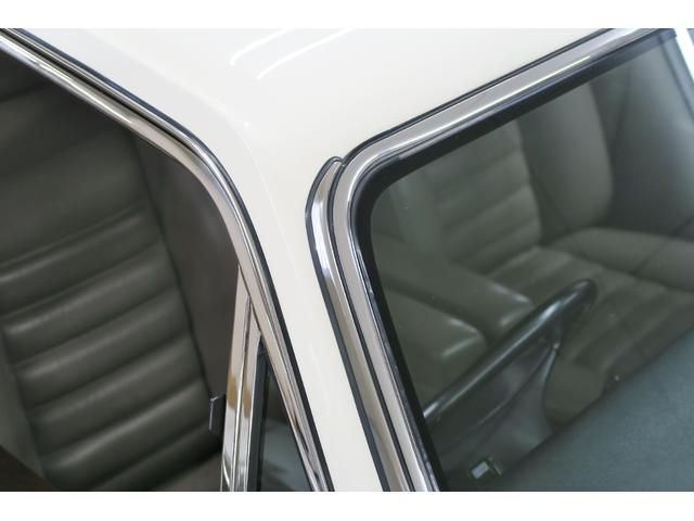 ベントレーその他 ターボR 正規ディーラー車 右ハンドル コラム3速AT 外色ホワイト 内色マッシュルームレザー(21枚目)