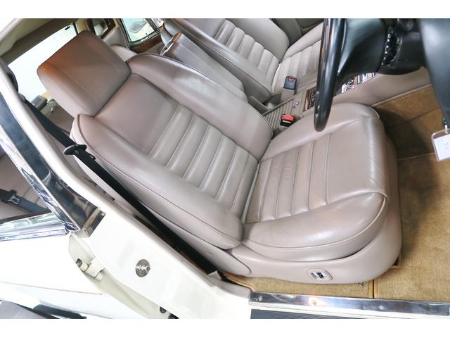 ベントレーその他 ターボR 正規ディーラー車 右ハンドル コラム3速AT 外色ホワイト 内色マッシュルームレザー(54枚目)