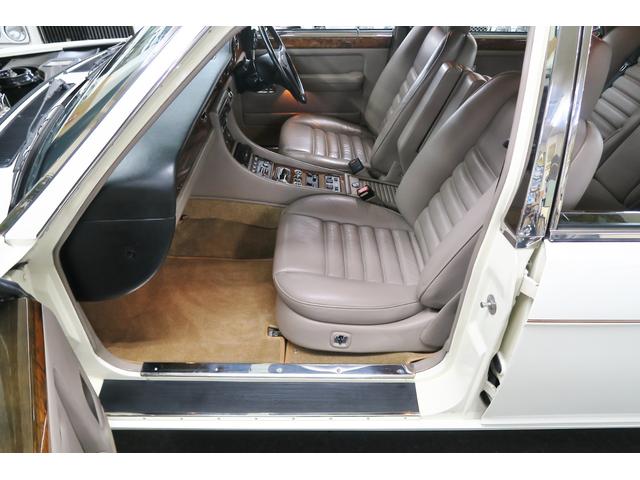 ベントレーその他 ターボR 正規ディーラー車 右ハンドル コラム3速AT 外色ホワイト 内色マッシュルームレザー(55枚目)