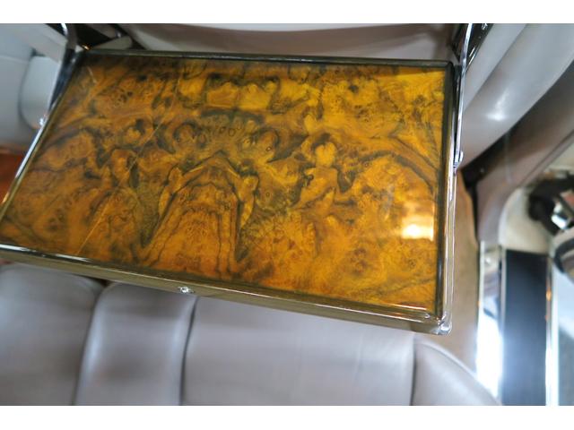 ベントレーその他 ターボR 正規ディーラー車 右ハンドル コラム3速AT 外色ホワイト 内色マッシュルームレザー(66枚目)