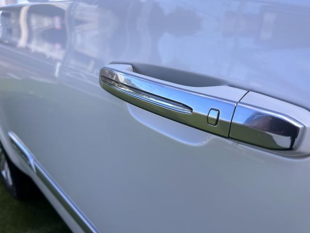 キャデラックエスカレード 　プラチナム　正規ディーラー車　アダクティブクルーズ　マグネティックライドコントロース　ナビ　地デジ　バック＆フロント＆全周囲カメラ　アップルカープレイ　ヘッドレスト＆フリップダウンモニター電動ステップ（52枚目）