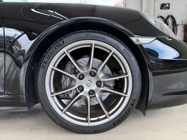 911 911タルガ4(18枚目)