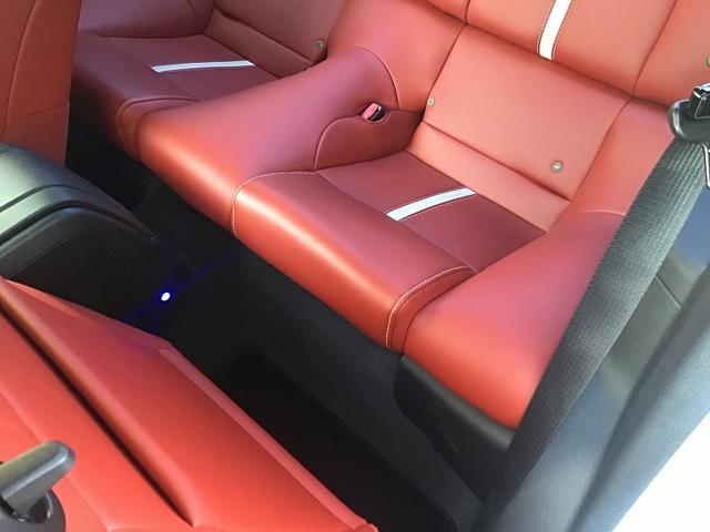 マスタング Ｖ８　ＧＴグラスルーフレッドホット　グラスルーフレッドホット／レッドレザーシート／１９インチＡＷ／ナビ／地デジ／ＥＴＣ／ＨＩＤ／バックカメラ／ディーラー車／Ｖ８／シートヒーター（17枚目）