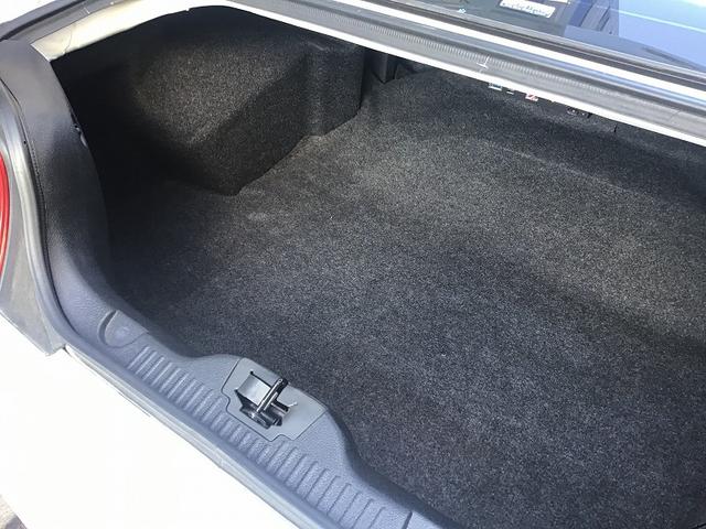 マスタング Ｖ８　ＧＴグラスルーフレッドホット　グラスルーフレッドホット／レッドレザーシート／１９インチＡＷ／ナビ／地デジ／ＥＴＣ／ＨＩＤ／バックカメラ／ディーラー車／Ｖ８／シートヒーター（25枚目）