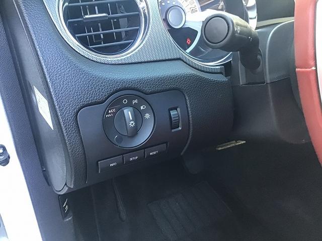 マスタング Ｖ８　ＧＴグラスルーフレッドホット　グラスルーフレッドホット／レッドレザーシート／１９インチＡＷ／ナビ／地デジ／ＥＴＣ／ＨＩＤ／バックカメラ／ディーラー車／Ｖ８／シートヒーター（32枚目）
