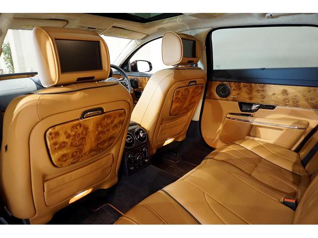 XJ ポートフォリオ LWB D車 リヤエンタメ(12枚目)