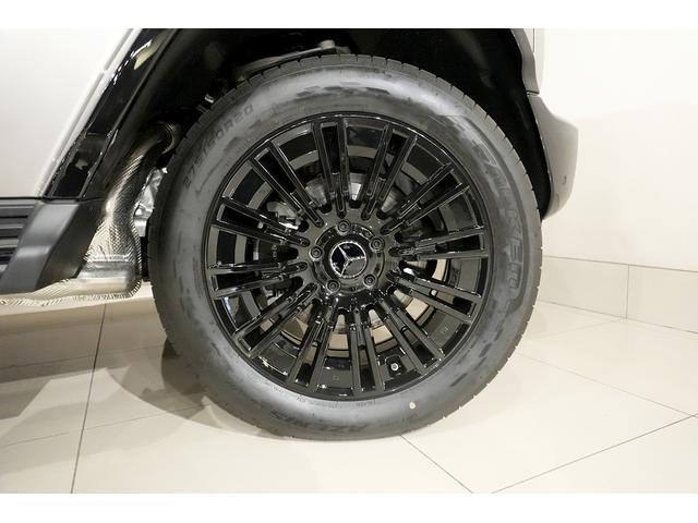 Ｇクラス Ｇ４５０ｄ　ＡＭＧラインパッケージ　ｍａｑｓｐｅｅｄ　１２　Ｄ車　ｍａｎｕ　ＭＢＵＸ　サンルーフ　Ｂｕｒｍｅｓｔｅｒ３Ｄ　ドライビングアシスタンス　アクティブステアリング　シートヒーター／ベンチレーション　温冷カップホルダー（17枚目）