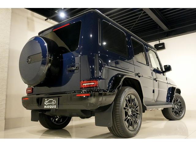 Ｇクラス Ｇ４５０ｄ　ＡＭＧラインパッケージ　Ｅｄｉｔｉｏｎ　ＭＡＮＵＦＡＫＴＵＲ　Ｉｃｏｎ　限定車　ダークブルー　ナイトＰＫＧ　オブシディアンブラックルーフ／バンパーホイールアーチ／ランニングボード　ＭＡＮＵＦＡＫＴＵＲプログラムプラス（17枚目）