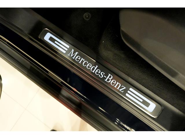 Ｇクラス Ｇ４５０ｄ　ＡＭＧラインパッケージ　Ｅｄｉｔｉｏｎ　ＭＡＮＵＦＡＫＴＵＲ　Ｉｃｏｎ　限定車　ダークブルー　ナイトＰＫＧ　オブシディアンブラックルーフ／バンパーホイールアーチ／ランニングボード　ＭＡＮＵＦＡＫＴＵＲプログラムプラス（30枚目）