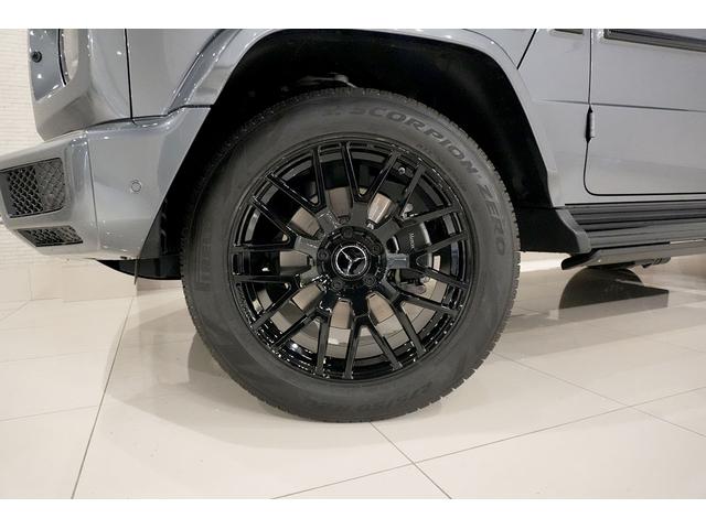 Gクラス G400d AMGライン ダークステルス ラグジュアリーPKG アダプティブダンピング 電動サイドステップ イージークローザー シートヒーター ドラレコ メモリー付パワーシート Burmesterサウンド サンルーフ(8枚目)