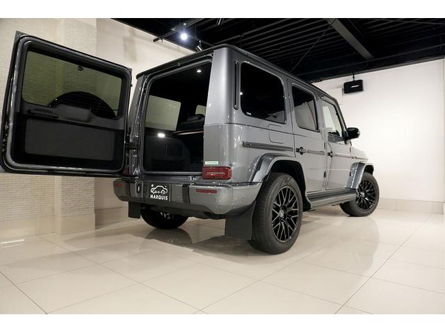 Gクラス G400d AMGライン ダークステルス ラグジュアリーPKG アダプティブダンピング 電動サイドステップ イージークローザー シートヒーター ドラレコ メモリー付パワーシート Burmesterサウンド サンルーフ(15枚目)