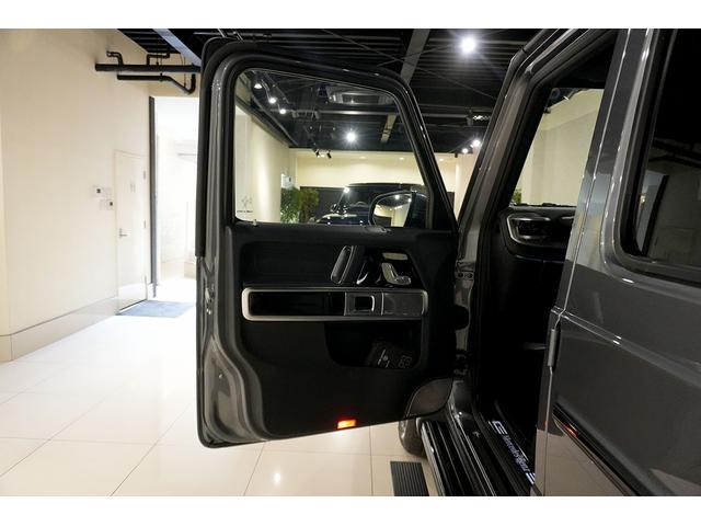 Gクラス G400d AMGライン ダークステルス ラグジュアリーPKG アダプティブダンピング 電動サイドステップ イージークローザー シートヒーター ドラレコ メモリー付パワーシート Burmesterサウンド サンルーフ(25枚目)