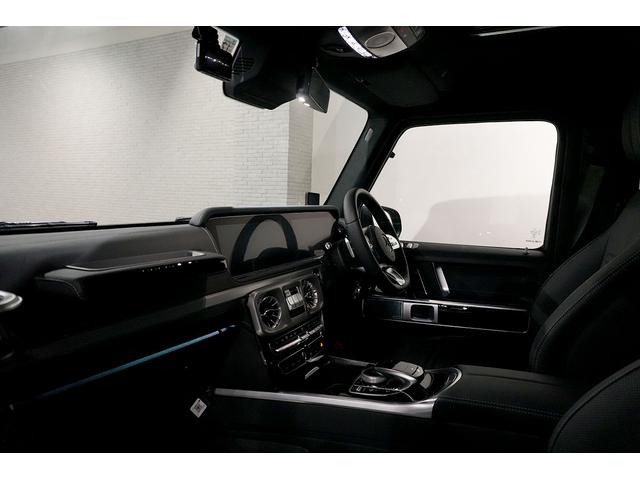 Gクラス G400d AMGライン ダークステルス ラグジュアリーPKG アダプティブダンピング 電動サイドステップ イージークローザー シートヒーター ドラレコ メモリー付パワーシート Burmesterサウンド サンルーフ(27枚目)