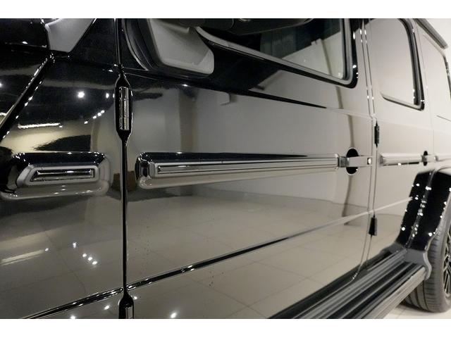 Gクラス G450d AMGラインパッケージ maqspeed 9 ダークブラック ナイトパッケージインナーブラックライト MANUFAKTUR本革巻きツートンステアリング MANUFAKTURプログラムプラス シートヒーター/ベンチレーション(9枚目)