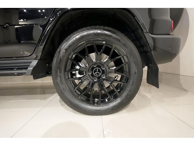 Gクラス G450d AMGラインパッケージ maqspeed 9 ダークブラック ナイトパッケージインナーブラックライト MANUFAKTUR本革巻きツートンステアリング MANUFAKTURプログラムプラス シートヒーター/ベンチレーション(10枚目)