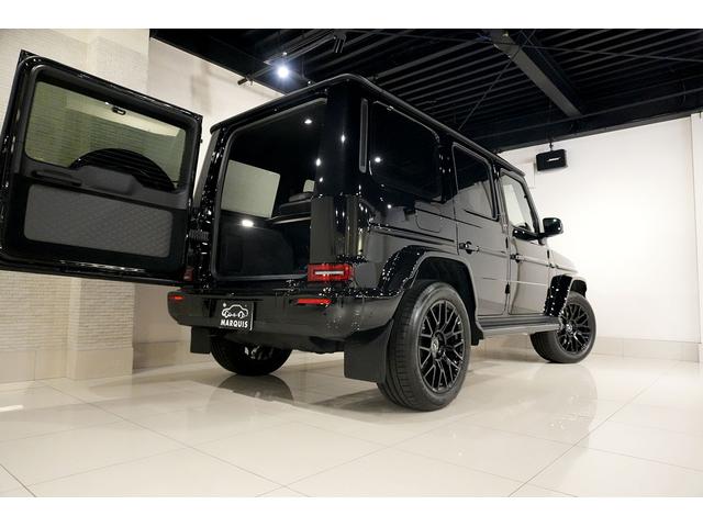 Gクラス G450d AMGラインパッケージ maqspeed 9 ダークブラック ナイトパッケージインナーブラックライト MANUFAKTUR本革巻きツートンステアリング MANUFAKTURプログラムプラス シートヒーター/ベンチレーション(18枚目)