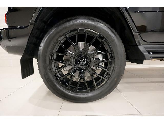 Gクラス G450d AMGラインパッケージ maqspeed 9 ダークブラック ナイトパッケージインナーブラックライト MANUFAKTUR本革巻きツートンステアリング MANUFAKTURプログラムプラス シートヒーター/ベンチレーション(21枚目)
