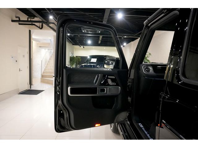 Gクラス G450d AMGラインパッケージ maqspeed 9 ダークブラック ナイトパッケージインナーブラックライト MANUFAKTUR本革巻きツートンステアリング MANUFAKTURプログラムプラス シートヒーター/ベンチレーション(29枚目)