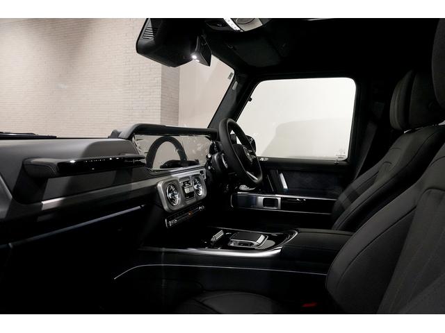 Ｇクラス Ｇ４５０ｄ　ＡＭＧラインパッケージ　ナイトＰＫＧ　ＭＡＮＵＦＡＫＴＵＲプログラムプラス　ＭＡＮＵＦＡＫＴＵＲカラー　Ｂｕｒｍｅｓｔｅｒ３Ｄ　サンルーフ　ＭＢＵＸ温冷カップホルダー　シートヒーター／ベンチレーション　リラクゼーションシート（31枚目）