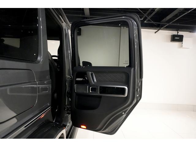 Ｇクラス Ｇ４５０ｄ　ＡＭＧラインパッケージ　ナイトＰＫＧ　ＭＡＮＵＦＡＫＴＵＲプログラムプラス　ＭＡＮＵＦＡＫＴＵＲカラー　Ｂｕｒｍｅｓｔｅｒ３Ｄ　サンルーフ　ＭＢＵＸ温冷カップホルダー　シートヒーター／ベンチレーション　リラクゼーションシート（34枚目）