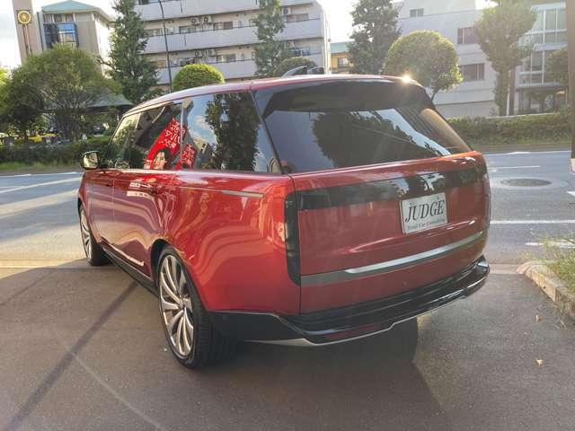 レンジローバー ＨＳＥ　Ｐ５３０　ロングホイールベース　アダプティブクルーズコントロールレーンキープアシストパーキングアシストサンルーフ・ガラスルーフアルミエアサスペンション電動リアゲートワンオーナー記録簿（20枚目）