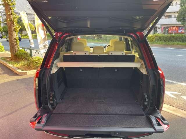 レンジローバー ＨＳＥ　Ｐ５３０　ロングホイールベース　アダプティブクルーズコントロールレーンキープアシストパーキングアシストサンルーフ・ガラスルーフアルミエアサスペンション電動リアゲートワンオーナー記録簿（25枚目）