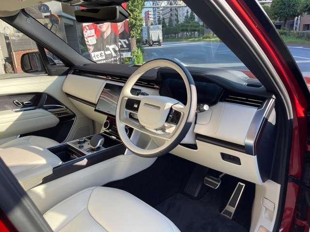 レンジローバー ＨＳＥ　Ｐ５３０　ロングホイールベース　アダプティブクルーズコントロールレーンキープアシストパーキングアシストサンルーフ・ガラスルーフアルミエアサスペンション電動リアゲートワンオーナー記録簿（32枚目）