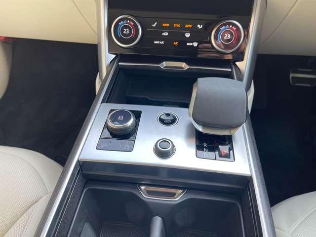 レンジローバー ＨＳＥ　Ｐ５３０　ロングホイールベース　アダプティブクルーズコントロールレーンキープアシストパーキングアシストサンルーフ・ガラスルーフアルミエアサスペンション電動リアゲートワンオーナー記録簿（43枚目）