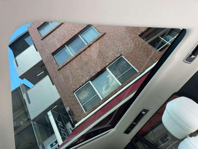 レンジローバー ＨＳＥ　Ｐ５３０　ロングホイールベース　アダプティブクルーズコントロールレーンキープアシストパーキングアシストサンルーフ・ガラスルーフアルミエアサスペンション電動リアゲートワンオーナー記録簿（45枚目）