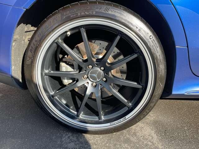 GT 4ドアクーペ 53 4マチック+ フルレザー仕様 AMGパフォーマンスシート&AMGパフォーマンスエグゾーストシステムアダプティブクルーズコントロール・レーンキープ・アシストパーキングアシスト・ブラインドスポット(13枚目)