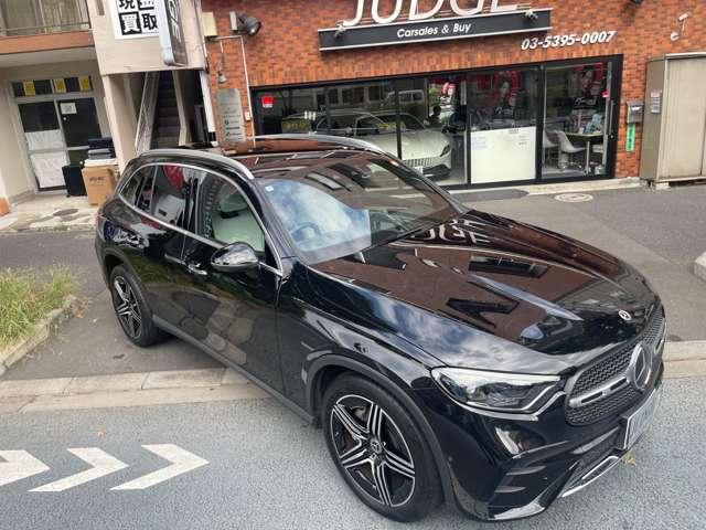 ＧＬＣ ＧＬＣ２２０ｄ　４マチック　ＡＭＧラインパッケージ　ディーゼルターボ　４ＷＤ　シートヒーター　白革シート　３６０°カメラアダプティブクルーズコントロールレーンキープアシストパーキングアシストアイドリングストップ盗難防止装置オートマチックハイビーム（2枚目）