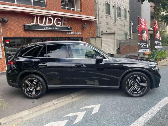 ＧＬＣ ＧＬＣ２２０ｄ　４マチック　ＡＭＧラインパッケージ　ディーゼルターボ　４ＷＤ　シートヒーター　白革シート　３６０°カメラアダプティブクルーズコントロールレーンキープアシストパーキングアシストアイドリングストップ盗難防止装置オートマチックハイビーム（8枚目）